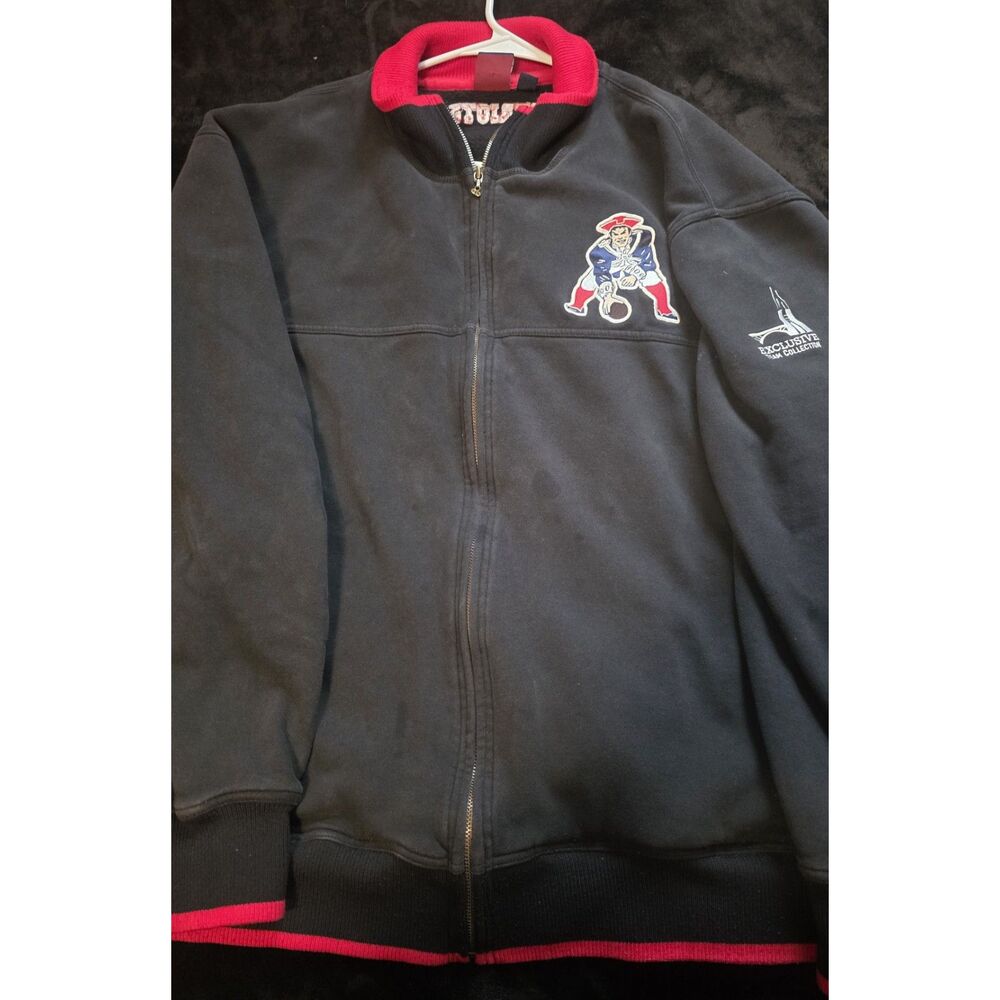 Vintage Reebok Classic Patriots Heavyweight Embroidered Fleece Jacket | XL